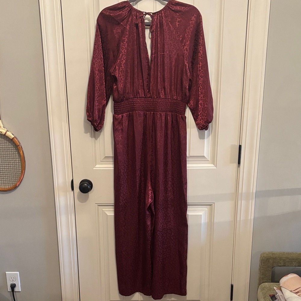 Elegant Burgundy Animal Print 3/4 Sleeve Jumpsuit NWT - Picture 4 of 4
